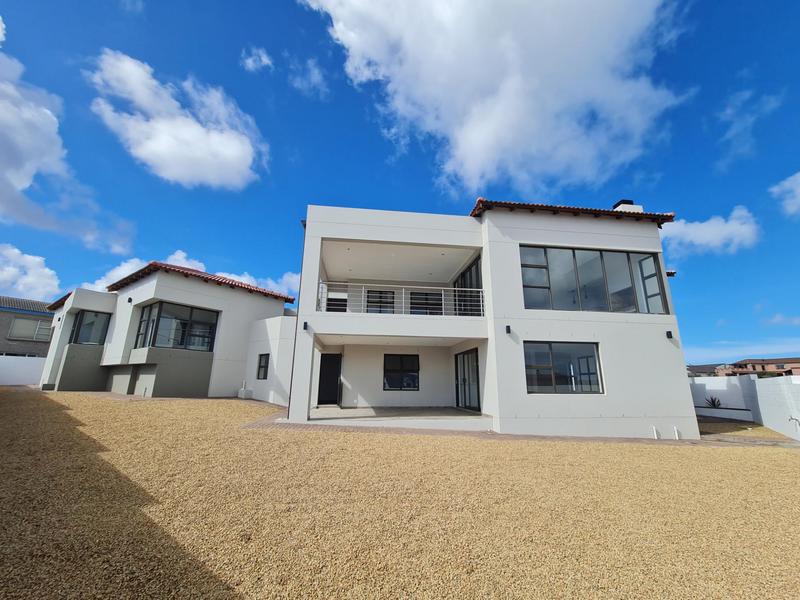 6 Bedroom Property for Sale in Myburgh Park Western Cape